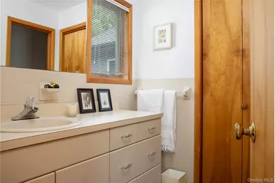 100 Bayberry Lane, Southold, NY 11971 - Photo 14