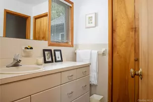 100 Bayberry Ln, Southold, NY 11971 - Photo 14