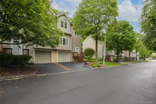 138 Foltim Way, Congers, NY 10920 - Photo 2