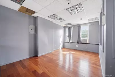 139-27 Queens Blvd, Briarwood, NY 11435 - Photo 2