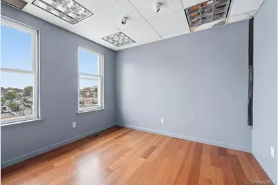 139-27 Queens Blvd, Briarwood, NY 11435 - Photo 6
