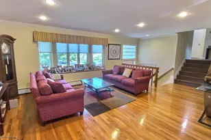 3452 Turf Rd, Oceanside, NY 11572 - Photo 6
