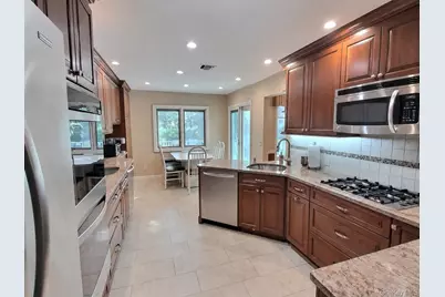 3452 Turf Road, Oceanside, NY 11572 - Photo 16