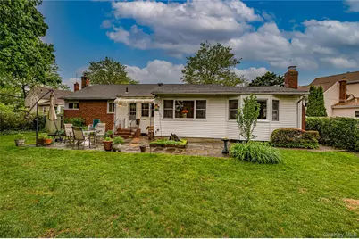 689 Bruce Drive, East Meadow, NY 11554 - Photo 30
