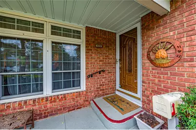 689 Bruce Drive, East Meadow, NY 11554 - Photo 28