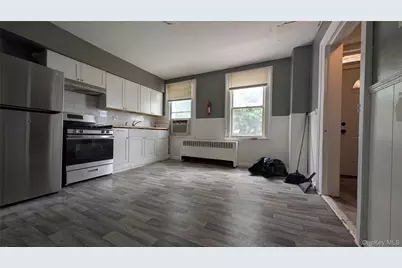 [Address not provided], Poughkeepsie, NY 12601 - Photo 4