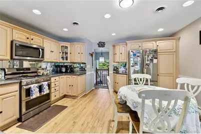 5 Shagbark Court, New City, NY 10956 - Photo 8