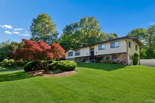 5 Shagbark Ct, New City, NY 10956 - Photo 2