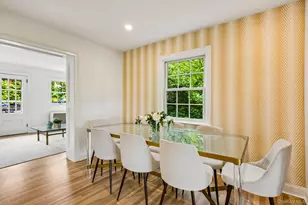 22 Shorehaven Ln, Manhasset, NY 11030 - Photo 10