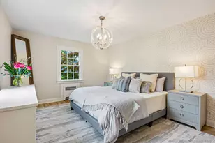 22 Shorehaven Ln, Manhasset, NY 11030 - Photo 12