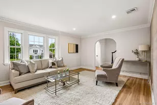 22 Shorehaven Ln, Manhasset, NY 11030 - Photo 4
