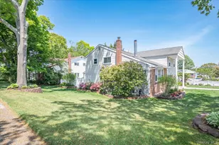 5 Spruceton St, Brookhaven, NY 11784 - Photo 4