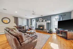 364 Twilight Ln, Smithtown, NY 11787 - Photo 8