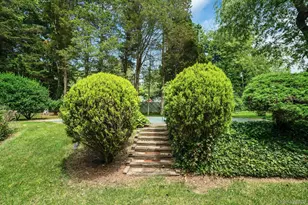 111 Daly Rd, East Northport, NY 11731 - Photo 38