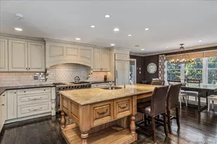 100 Elderfields Rd, Manhasset, NY 11030 - Photo 10