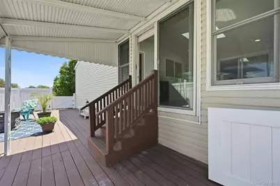 661 Shore Drive, Oakdale, NY 11769 - Photo 34