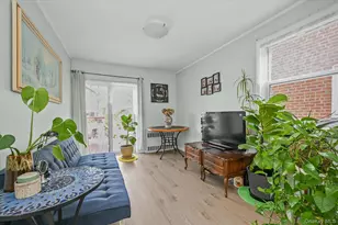 67-03 180th St, Fresh Meadows, NY 11365 - Photo 10