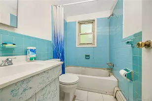876 Oliver Ave, Westbury, NY 11590 - Photo 10