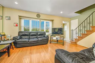 876 Oliver Ave, Westbury, NY 11590 - Photo 4