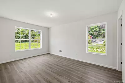27 Wayne Avenue, West Haverstraw, NY 10993 - Photo 12