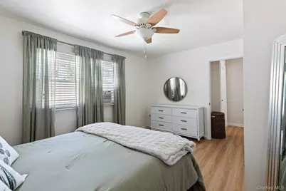 102 Garfield Place, Massapequa, NY 11758 - Photo 20