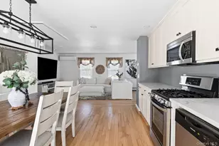 102 Garfield Pl, Massapequa, NY 11758 - Photo 14