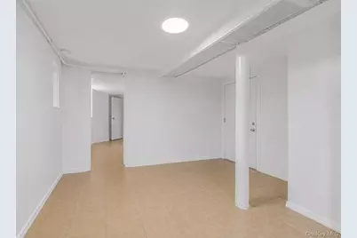 4733 Carpenter Avenue, Bronx, NY 10470 - Photo 32