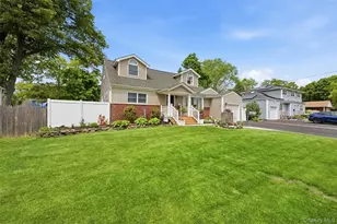 12 Browning Dr, Greenlawn, NY 11740 - Photo 4