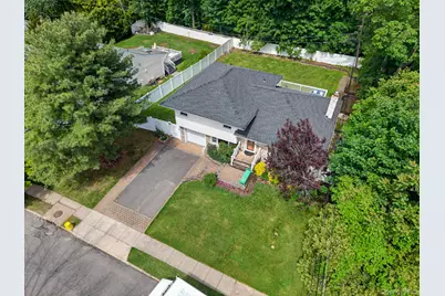 6 Holly Lane, Jericho, NY 11753 - Photo 26
