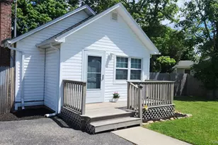 95 Pleasure Ave, Ronkonkoma, NY 11779 - Photo 28