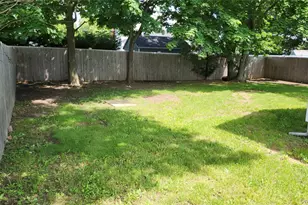 95 Pleasure Ave, Ronkonkoma, NY 11779 - Photo 4