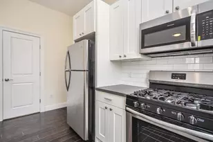 15 Summit Pl, Glen Cove, NY 11542 - Photo 8