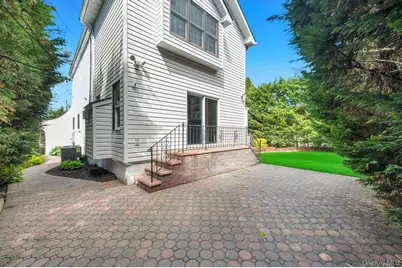 357 Wynsum Avenue, Merrick, NY 11566 - Photo 36