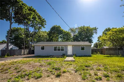 547 Taylor Avenue, Patchogue, NY 11772 - Photo 2