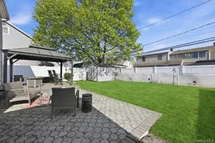 13 Grove Ln, Levittown, NY 11756 - Photo 26