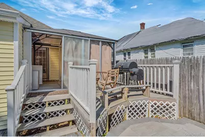 119 N 1st Avenue, Bay Shore, NY 11706 - Photo 6