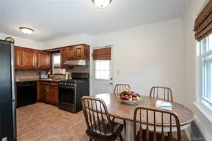 251 Mckinley Pkwy, Mineola, NY 11501 - Photo 6
