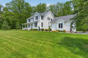 28 Bethlehem Rd, New Windsor, NY 12553 - Photo 6