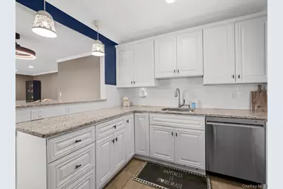 52 S Larry Road, Selden, NY 11784 - Photo 8