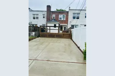 8221 251st Street, Bellerose, NY 11426 - Photo 16