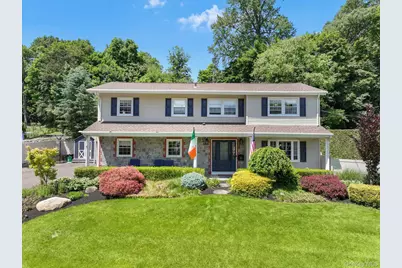 12 Pelham Avenue, Nanuet, NY 10954 - Photo 2