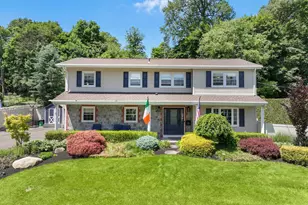 12 Pelham Ave, Nanuet, NY 10954 - Photo 2