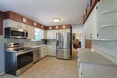 10 The Drive, Westtown, NY 10998 - Photo 4
