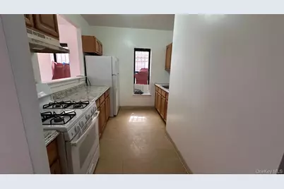 511 Thatford Avenue, Brooklyn, NY 11212 - Photo 2
