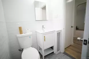 72-19 Little Neck Pkwy, Glen Oaks, NY 11004 - Photo 6
