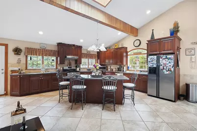 1414 Illinois Avenue, Bay Shore, NY 11706 - Photo 4