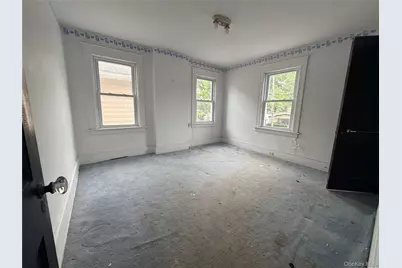 21 Parkwood Boulevard, Poughkeepsie, NY 12603 - Photo 12