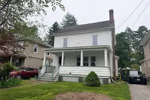 21 Parkwood Blvd, Poughkeepsie, NY 12603 - Photo 2