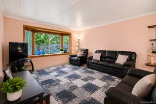 1 Windsor Rd, Monroe, NY 10950 - Photo 12