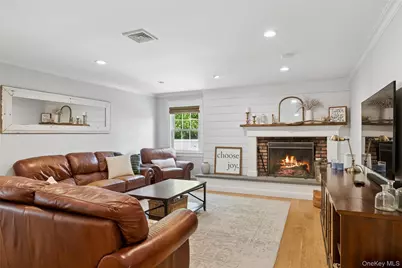 97 Sunset Drive, Sayville, NY 11782 - Photo 20